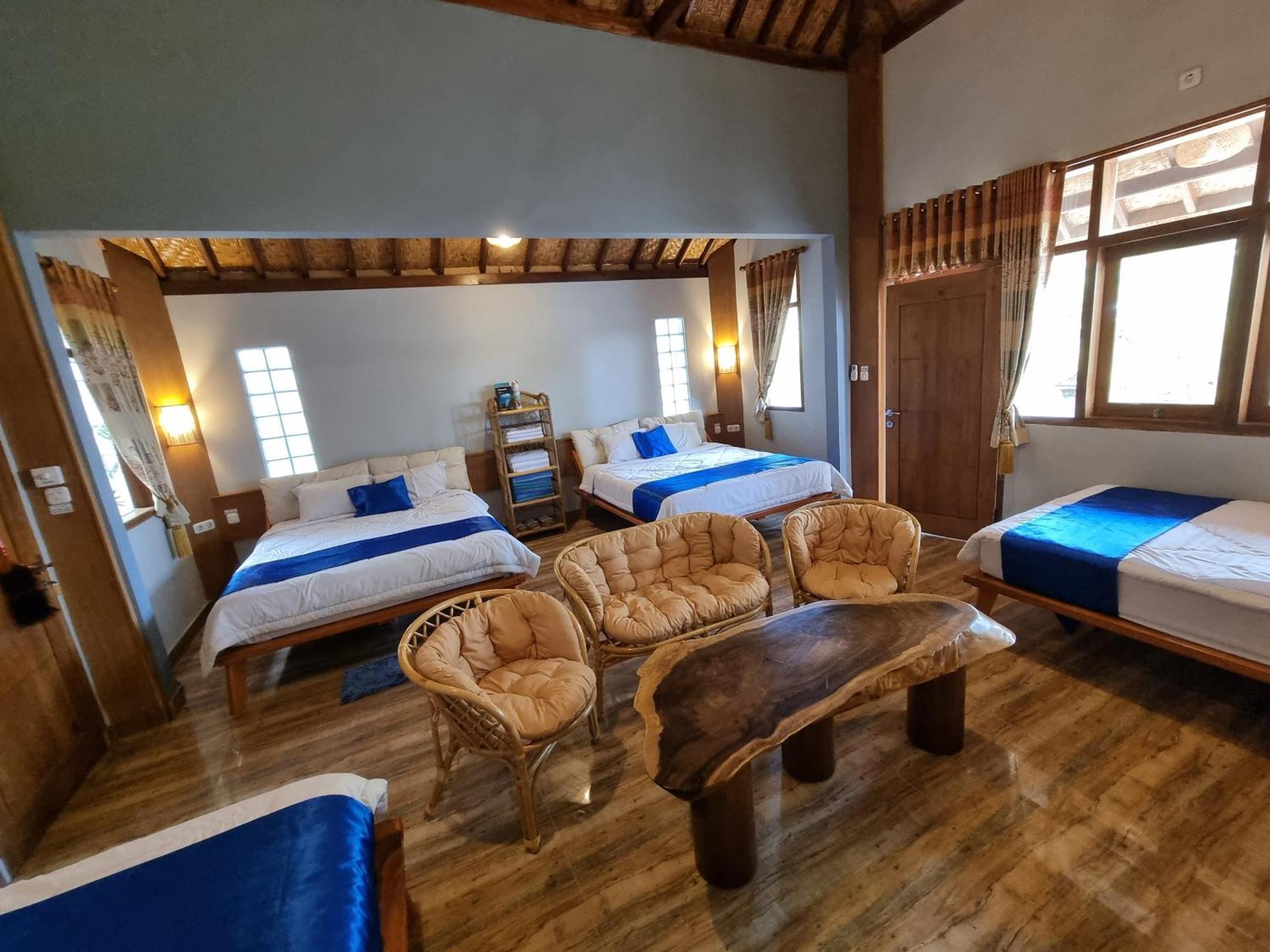 Istana Ombak Eco Resort Pacitan Exterior foto