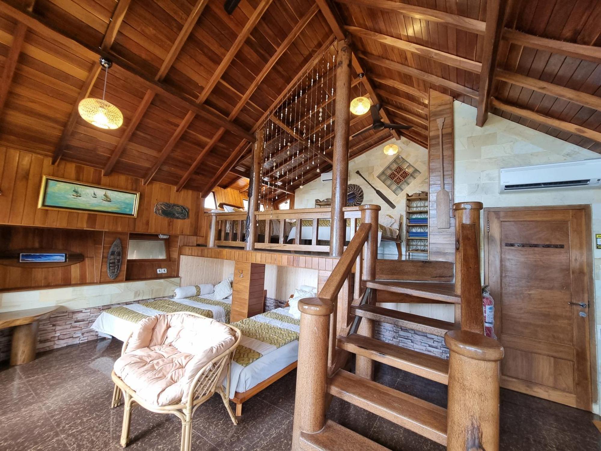 Istana Ombak Eco Resort Pacitan Exterior foto