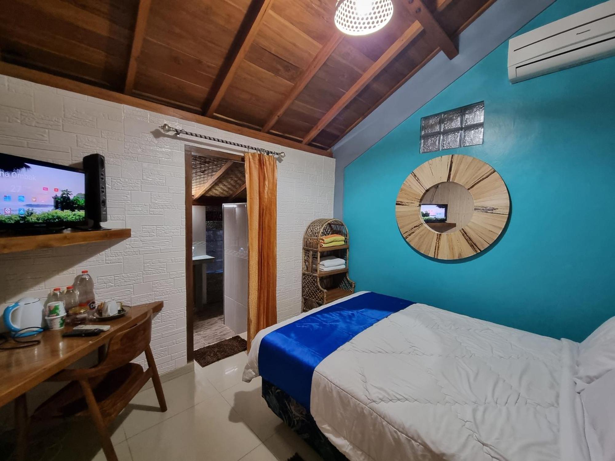 Istana Ombak Eco Resort Pacitan Exterior foto